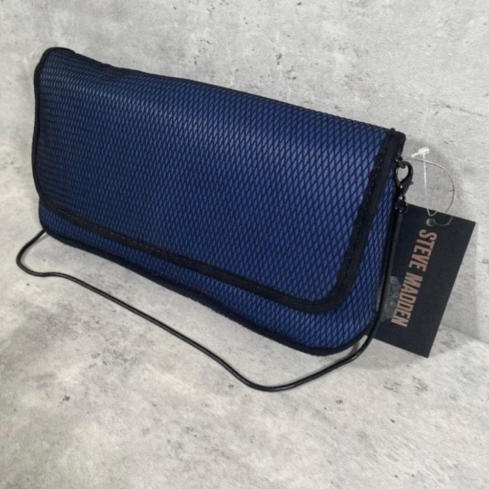 Steve Madden Mesh Clutch Purse with Shoulder Chain 👛